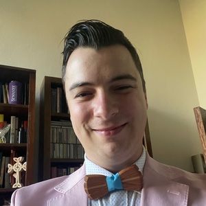 Meet your Posher, Adam